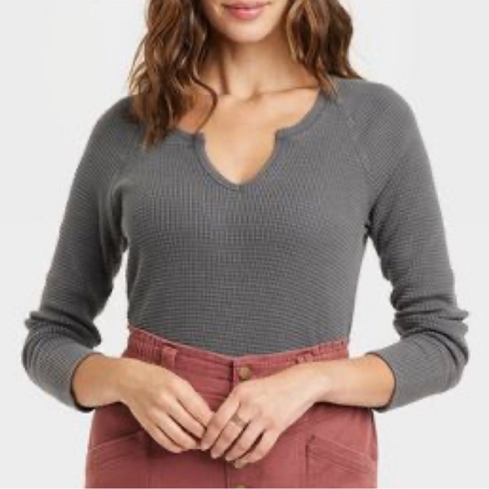Knox Rose | Long Sleeve Notch Neck Thermal Waffle Top Long Sleeve Tee Charcoal